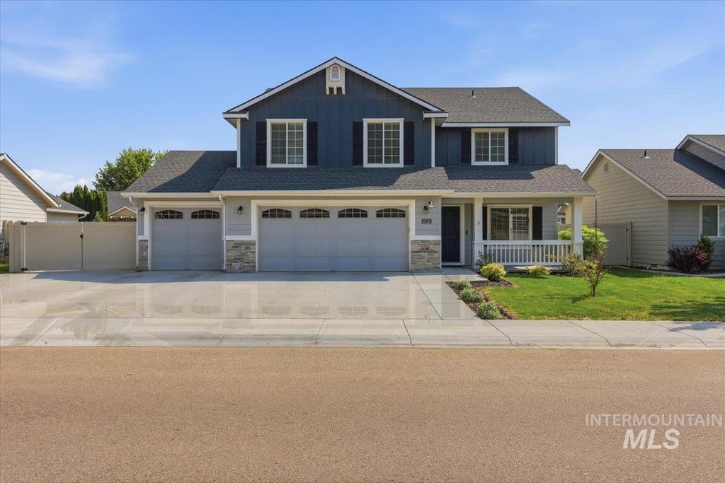 1929 W Crenshaw St, Kuna, ID 83634 photo 3