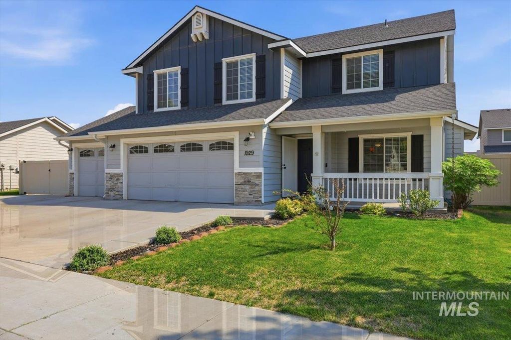 1929 W Crenshaw St, Kuna, ID 83634 photo 4