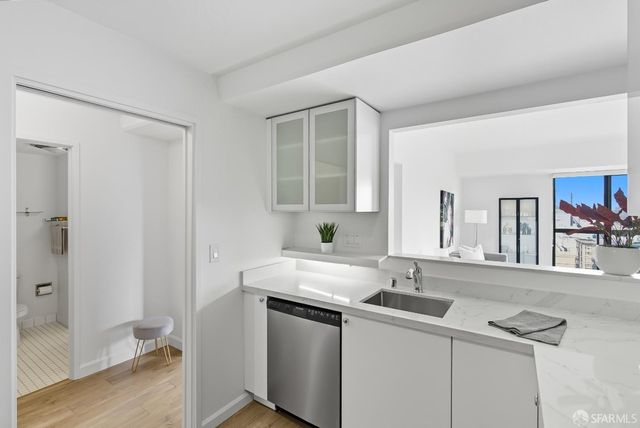 1 Daniel Burnham Court 303, San Francisco, CA 94109
