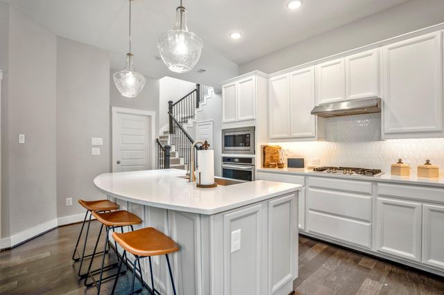 222 Thistle Drive, Montgomery, TX 77316