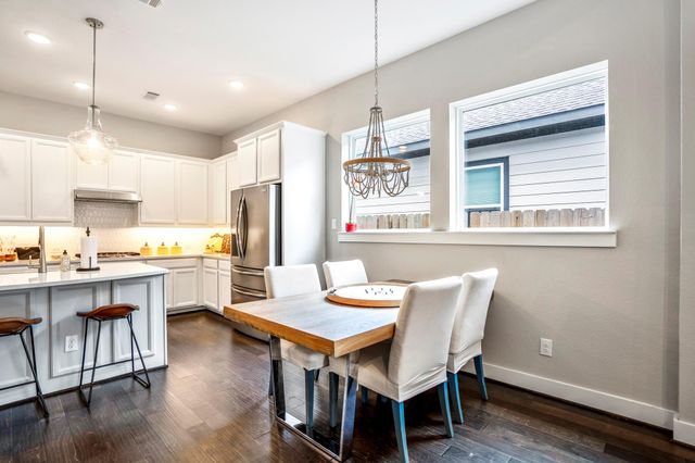 222 Thistle Drive, Montgomery, TX 77316