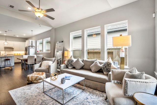 222 Thistle Drive, Montgomery, TX 77316