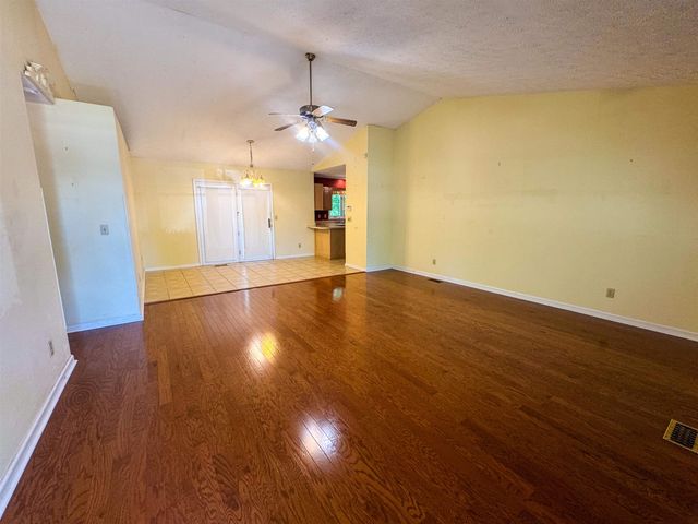 16 Iroquois Drive, Cherokee Village, AR 72529