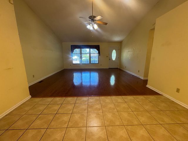 16 Iroquois Drive, Cherokee Village, AR 72529