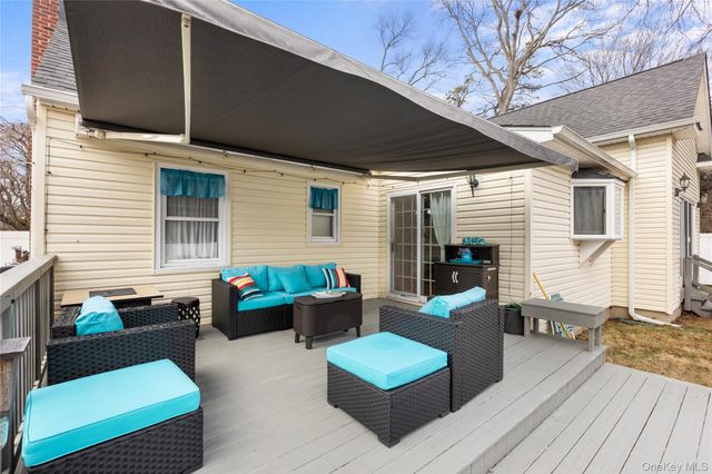 89 Cotter Street, West Islip, NY 11795