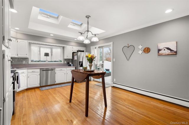 89 Cotter Street, West Islip, NY 11795