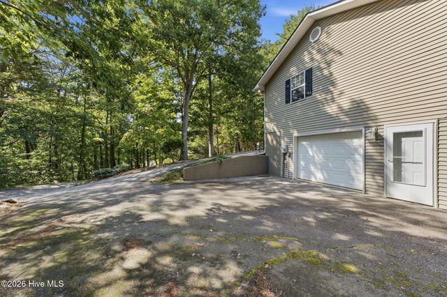 5111 Summer Wood Lane, Young Harris, GA 30582
