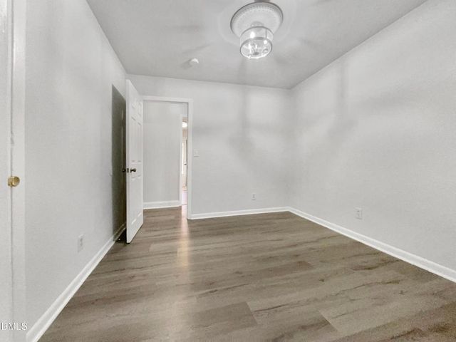 5142 Meadowbrook Drive, Fayetteville, NC 28304