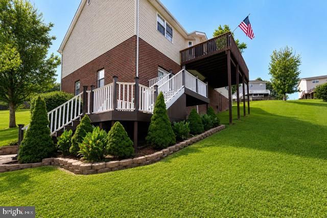 6 ROLLING OAKS ESTS, St Albans, WV 25177