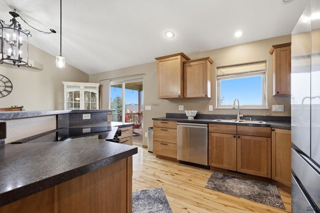 6409 SAHALEE CT, Rapid City, SD 57702