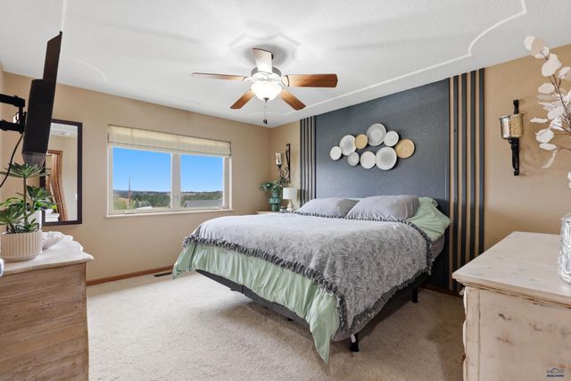 6409 SAHALEE CT, Rapid City, SD 57702