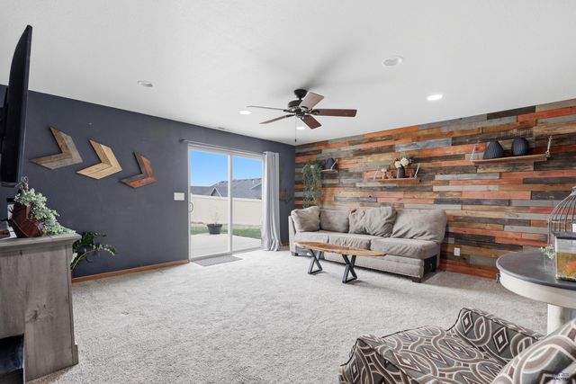 6409 SAHALEE CT, Rapid City, SD 57702