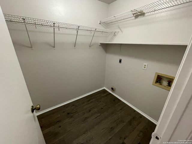 9235 RIDGE POST, San Antonio, TX 78250