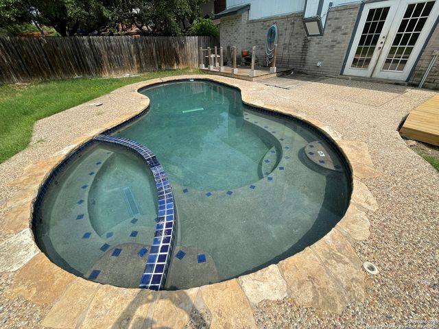 9235 RIDGE POST, San Antonio, TX 78250