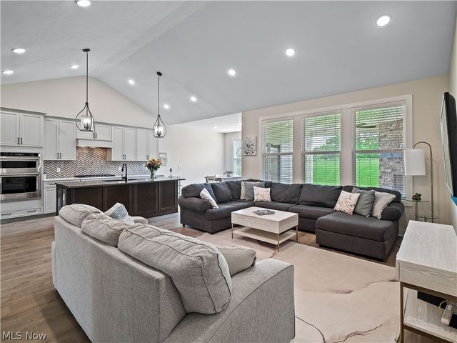 5403 Deerpath Drive, Sheffield Village, OH 44054