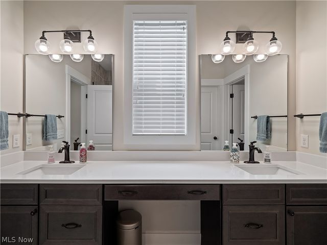 5403 Deerpath Drive, Sheffield Village, OH 44054