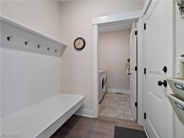 5403 Deerpath Drive, Sheffield Village, OH 44054