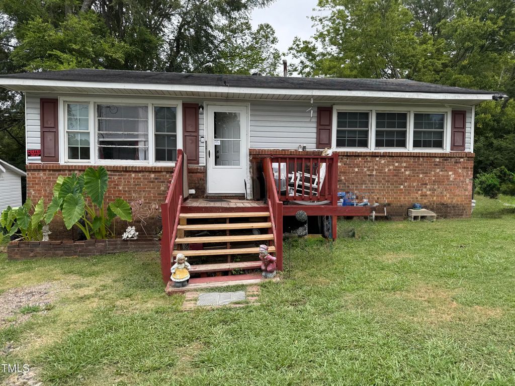 206 1st Street, Oxford, NC 27565