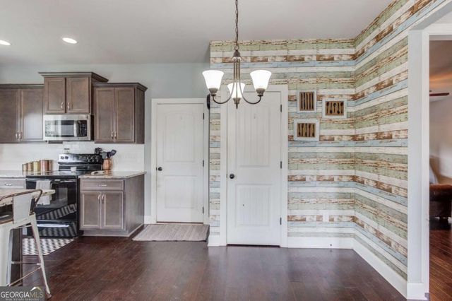 404 Meadow Vista Lane, Hoschton, GA 30548