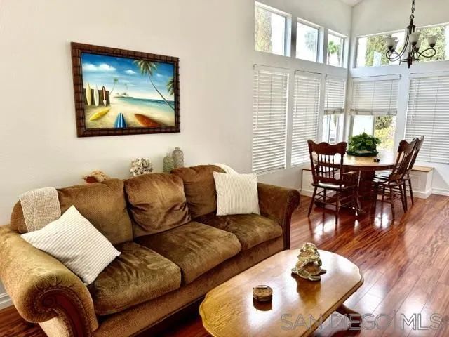 801 Mosaic Cir, Oceanside, CA 92057