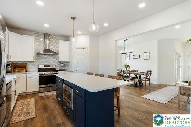 425 Chief Tatamy Street, Easton, PA 18045