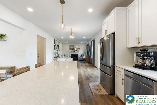 425 Chief Tatamy Street, Easton, PA 18045