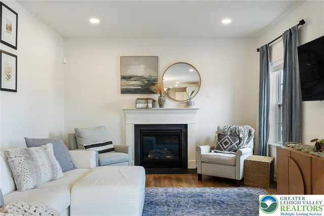 425 Chief Tatamy Street, Easton, PA 18045