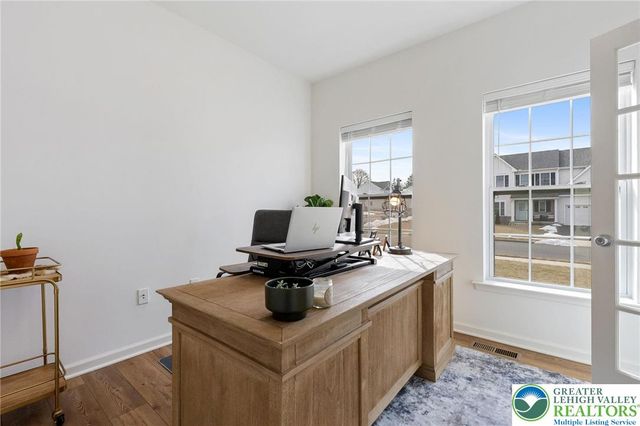 425 Chief Tatamy Street, Easton, PA 18045