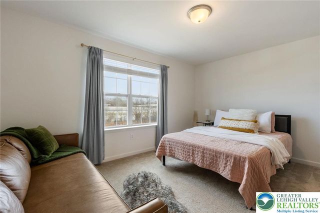 425 Chief Tatamy Street, Easton, PA 18045