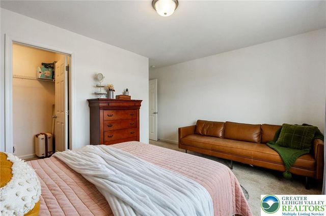 425 Chief Tatamy Street, Easton, PA 18045