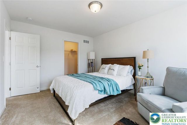 425 Chief Tatamy Street, Easton, PA 18045