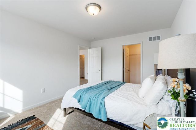 425 Chief Tatamy Street, Easton, PA 18045