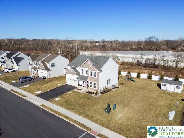 425 Chief Tatamy Street, Easton, PA 18045