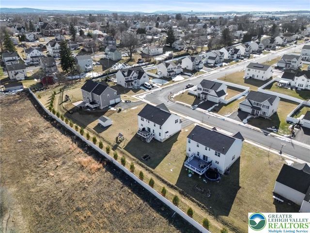 425 Chief Tatamy Street, Easton, PA 18045