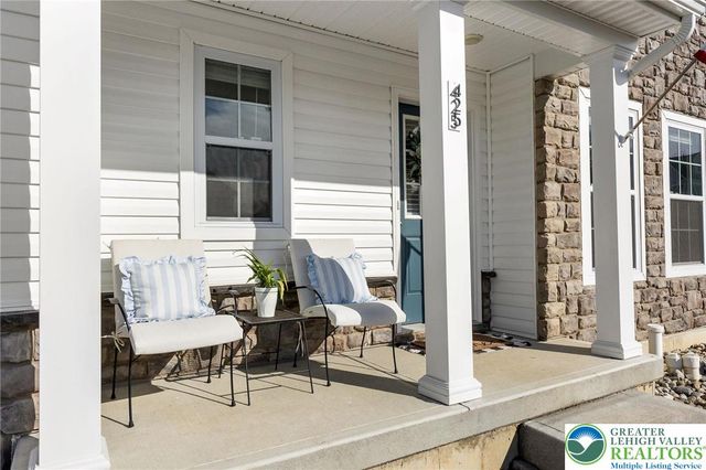 425 Chief Tatamy Street, Easton, PA 18045