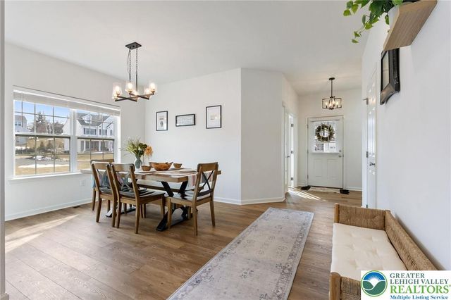 425 Chief Tatamy Street, Easton, PA 18045