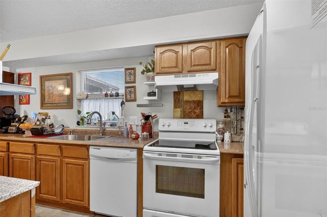 6515 SPANISH MOSS CIRCLE, Tampa, FL 33625