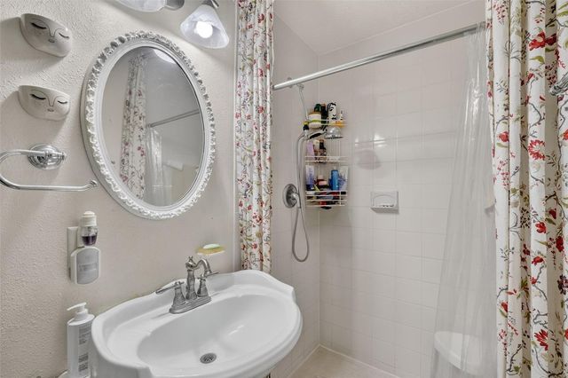 6515 SPANISH MOSS CIRCLE, Tampa, FL 33625