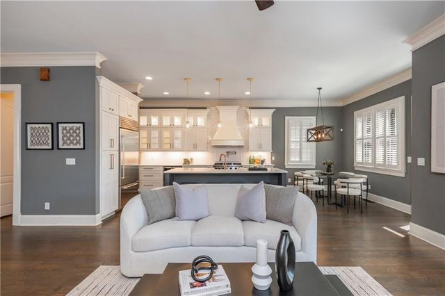 1252 Atlantic Drive NW, Atlanta, GA 30318