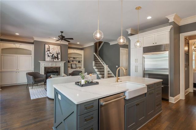 1252 Atlantic Drive NW, Atlanta, GA 30318