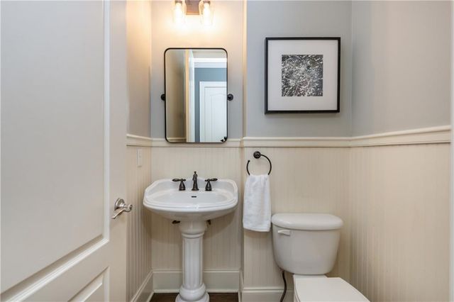 1252 Atlantic Drive NW, Atlanta, GA 30318