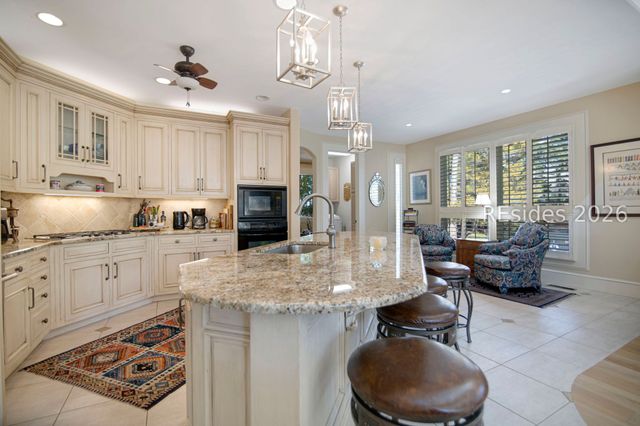 21 Pine Island Ct, Hilton Head Island, SC 29928