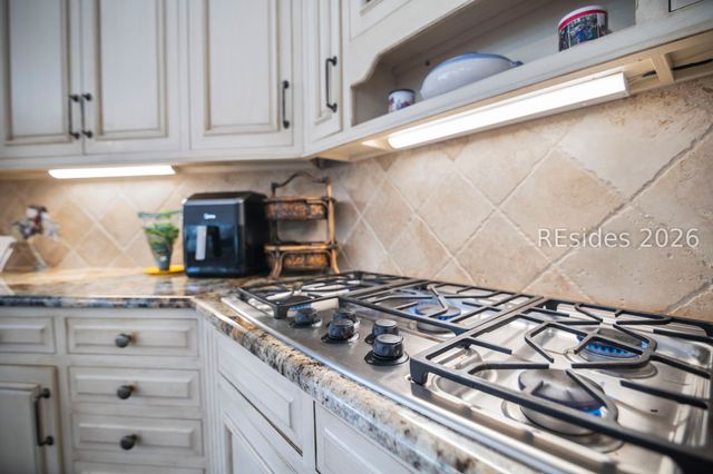 21 Pine Island Ct, Hilton Head Island, SC 29928