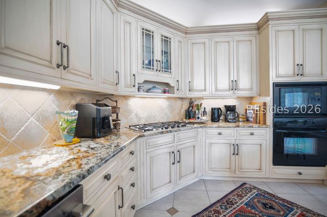 21 Pine Island Ct, Hilton Head Island, SC 29928