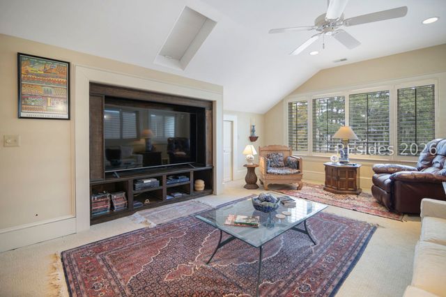 21 Pine Island Ct, Hilton Head Island, SC 29928