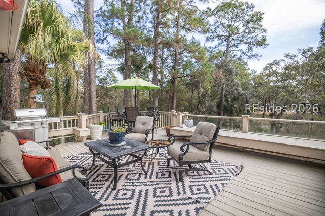 21 Pine Island Ct, Hilton Head Island, SC 29928