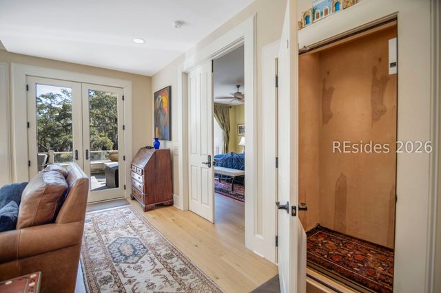 21 Pine Island Ct, Hilton Head Island, SC 29928