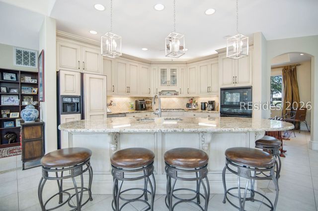 21 Pine Island Ct, Hilton Head Island, SC 29928