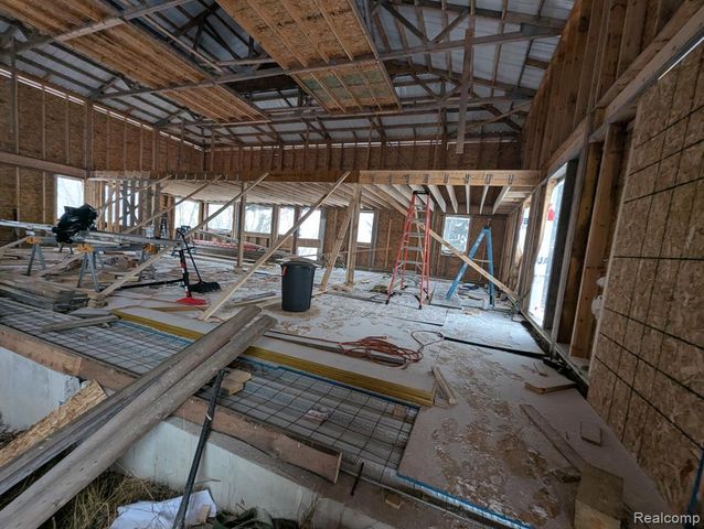 9525 Hegel Road, Goodrich, MI 48438