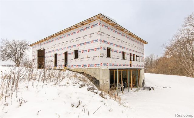 9525 Hegel Road, Goodrich, MI 48438